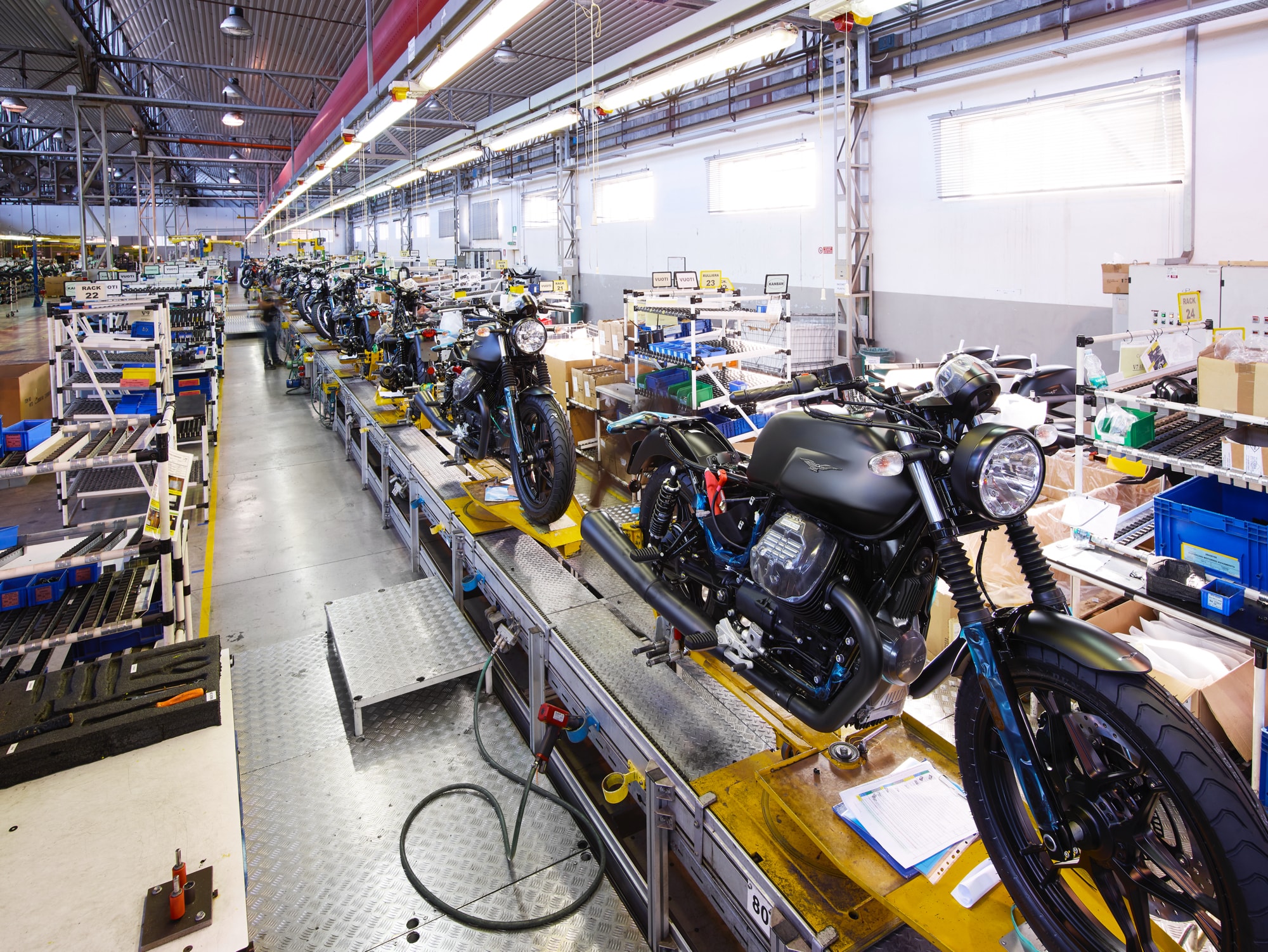 Moto Guzzi, 50 milioni per trasformare una fabbrica storica in un hub del futuro