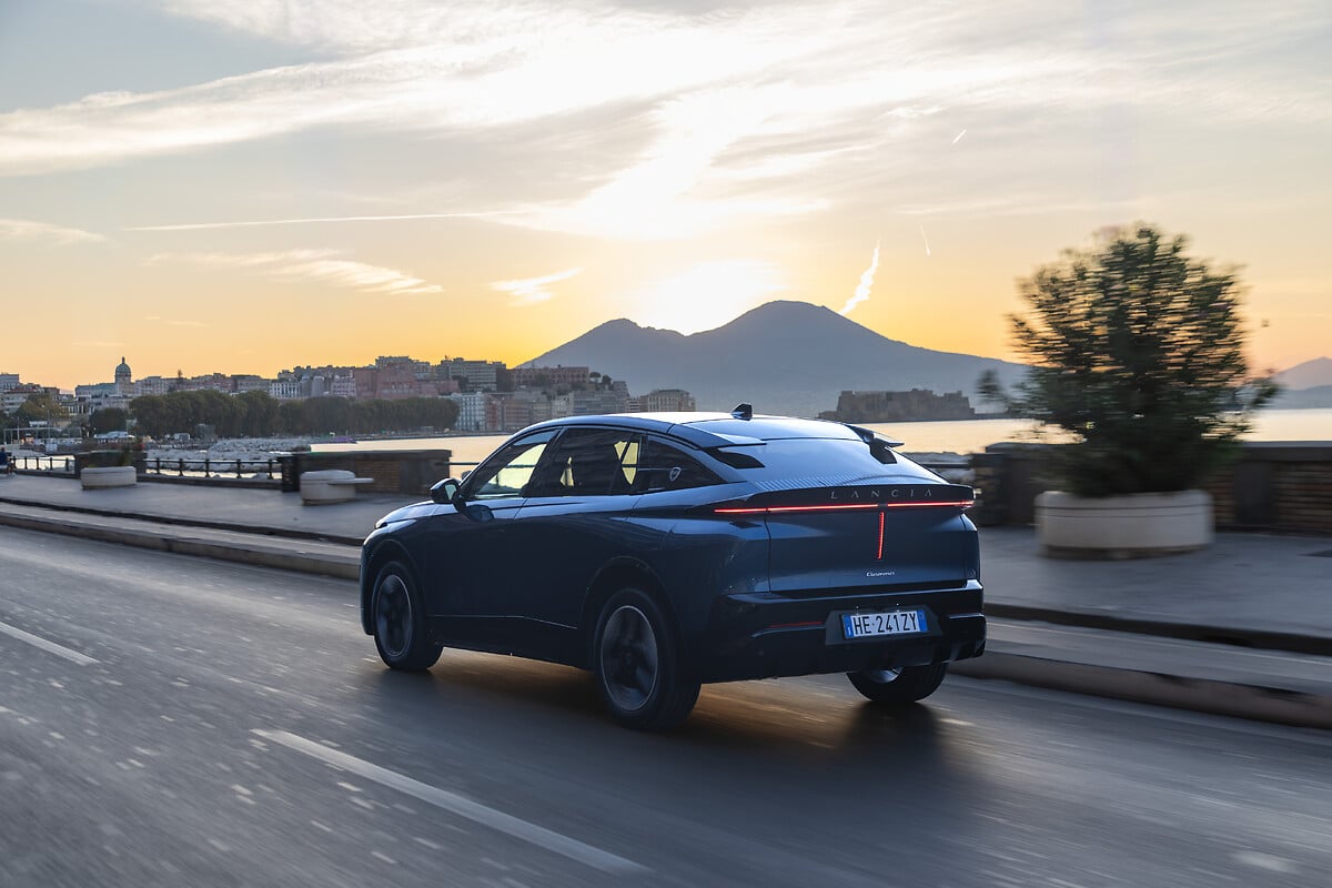 Lancia Gamma riparte da Melfi: la nuova ammiraglia apre gli ordini in Europa