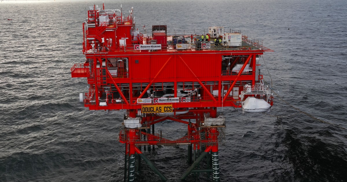 Eni installa la prima piattaforma offshore dedicata al trasporto e stoccaggio di CO₂